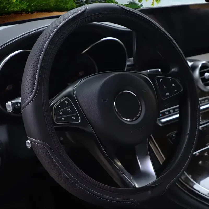 Coprivolante in Pelle Artificiale con Rilievo 3D – Senza Anello Interno per Auto 14,5-15"