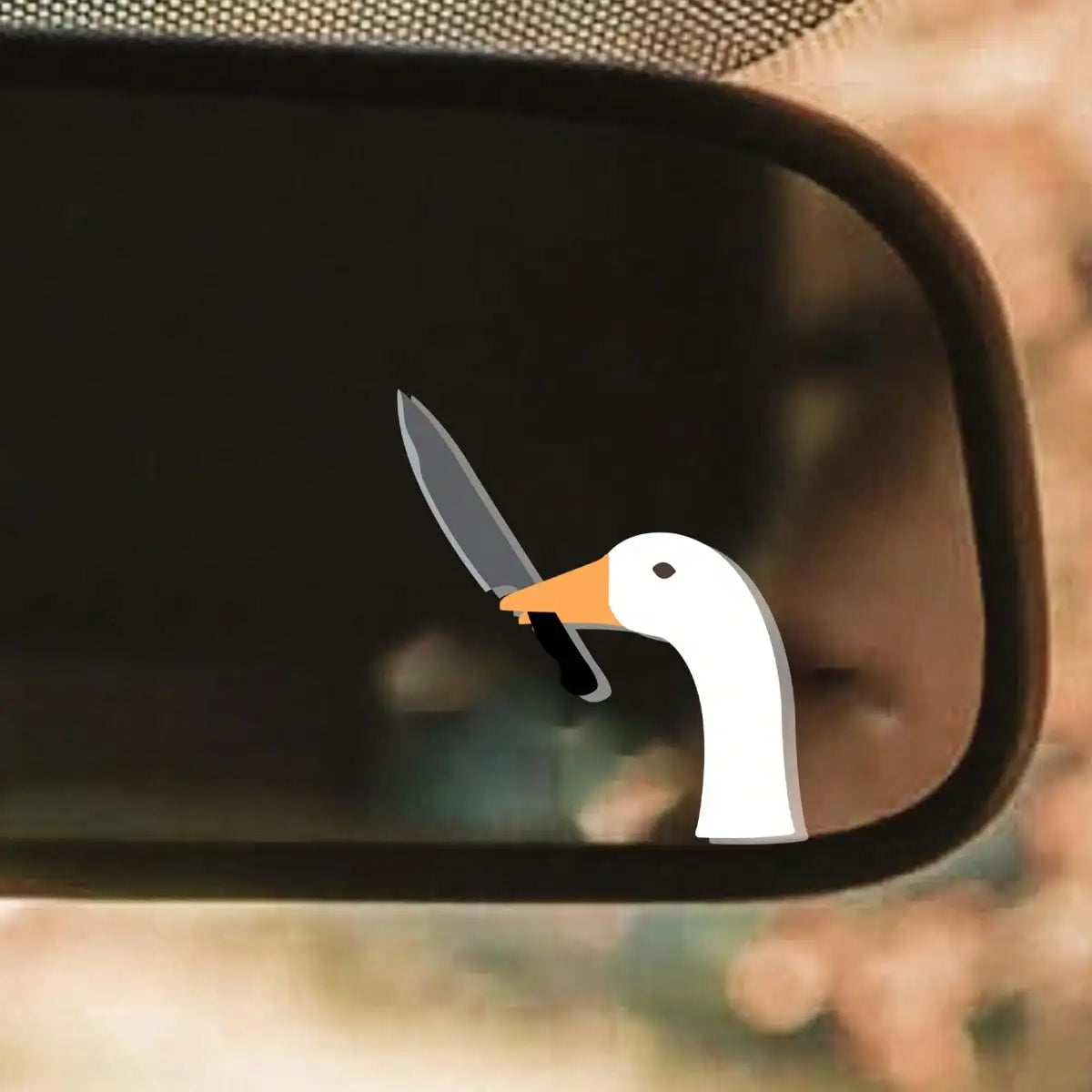Adesivo Auto Oca con Coltello – Decal Vinile Impermeabile Divertente