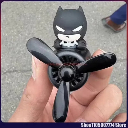 Profumatore Auto Personaggi Cartoon – Stitch, Spiderman, Alieno | Decorazione Bocchetta Aria